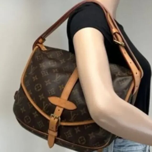 Louis Vuitton Monogram Saumur 30 *Excellent Condition* - Picture 12 of 12